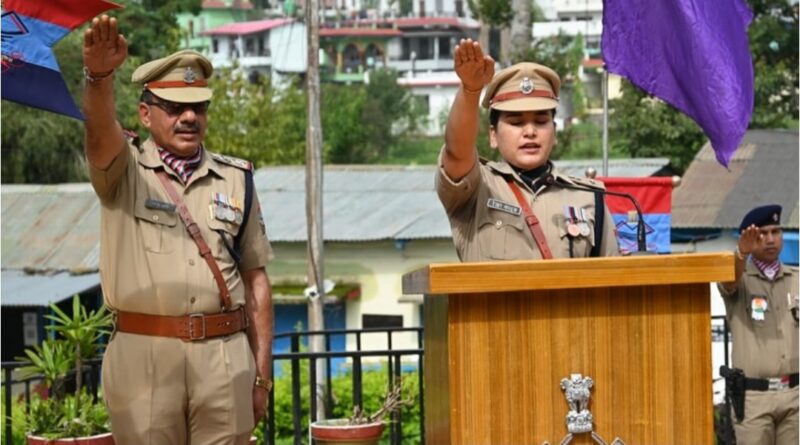 पिथौरागढ़ : 79वां स्वतंत्रता दिवस हर्षोल्लास एवं गरिमा के साथ मनाया गया ।