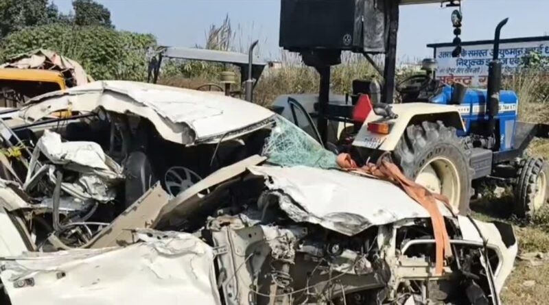 रुद्रपुर : सुबह सुबह भीषण सड़क हादसे में महिला की मौत ।