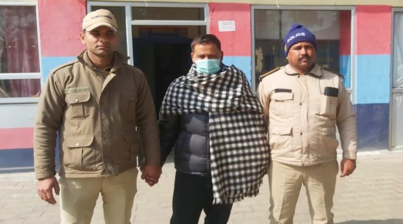 हरिद्वार : छात्रा से छेड़छाड़ , फ़र्ज़ी डॉक्टर गिरफ्तार ।