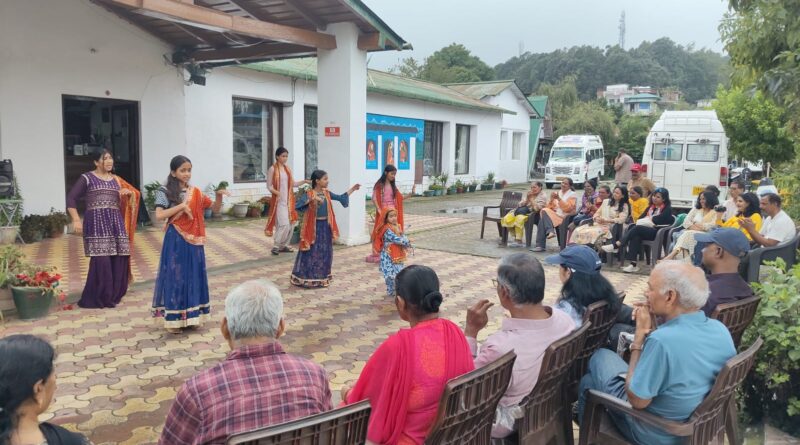 चौकोड़ी : चौकोड़ी पहुँचा कैलाश मानसरोवर यात्रियों का 5वाँ दल |