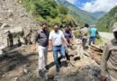 पिथौरागढ़ : बैली ब्रिज के निर्माण कार्य अपर जिलाधिकारी योगेंद्र सिंह ने स्थलीय निरीक्षण|