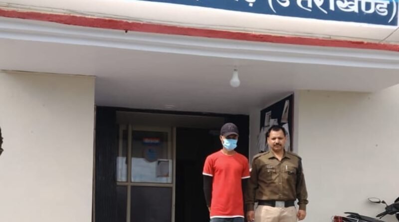 पिथौरागढ़: वारंटी अभियुक्तों के खिलाफ पुलिस का एक्शन जारी, बेरीनाग पुलिस ने एक को किया गिरफ्तार |